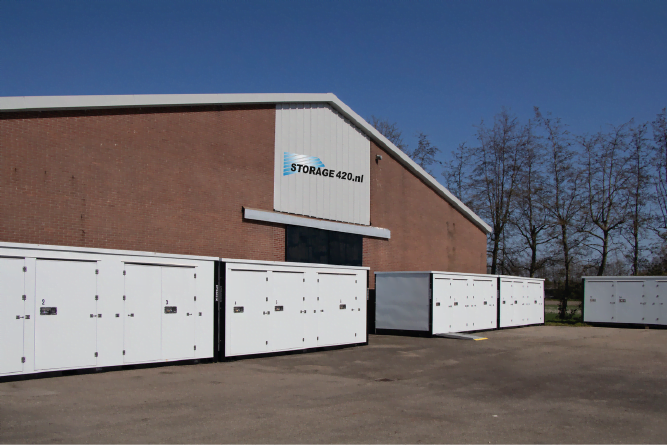 Storage 420 containerpark en opslaghal