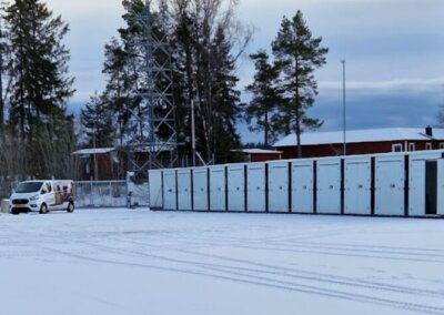 Sneeuw foto containerpark Valentuna Zweden